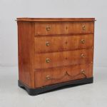1346 4423 CHEST OF DRAWERS